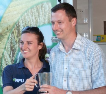 Paul Hamlyn of Bardsleys receives the trophy for best orchard management from Hayley Campbell-Gibbons