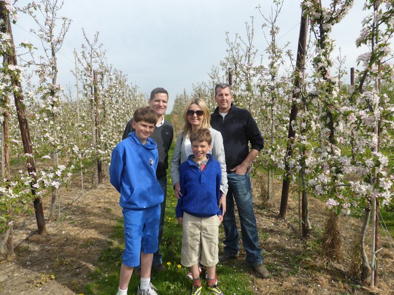Rob, Tracy, Cameron and Jake MacKenzie with Darren Wallis (far right)