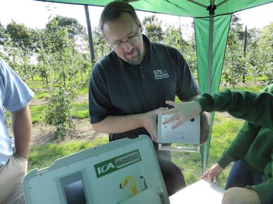 ICA and STS personnel informed the visiting pupils about how apple storage works